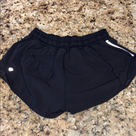 Lululemon shorts - Picture 4 of 5